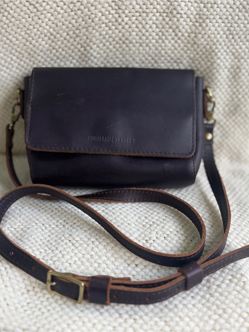 Portland Leather Brown Crossbody Leather Shoulder Bag